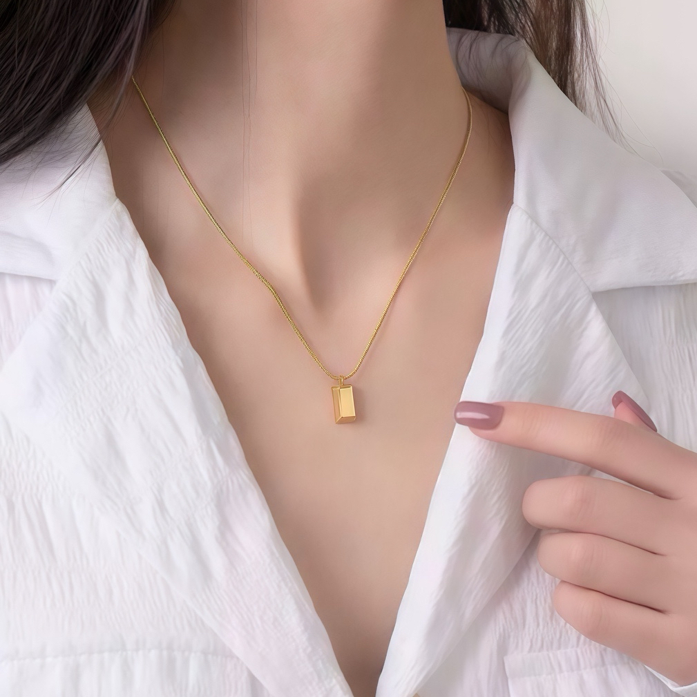 LINGSIV 钛钢项链 百搭时尚项链女吊坠ins小众气质简约钛钢锁骨链