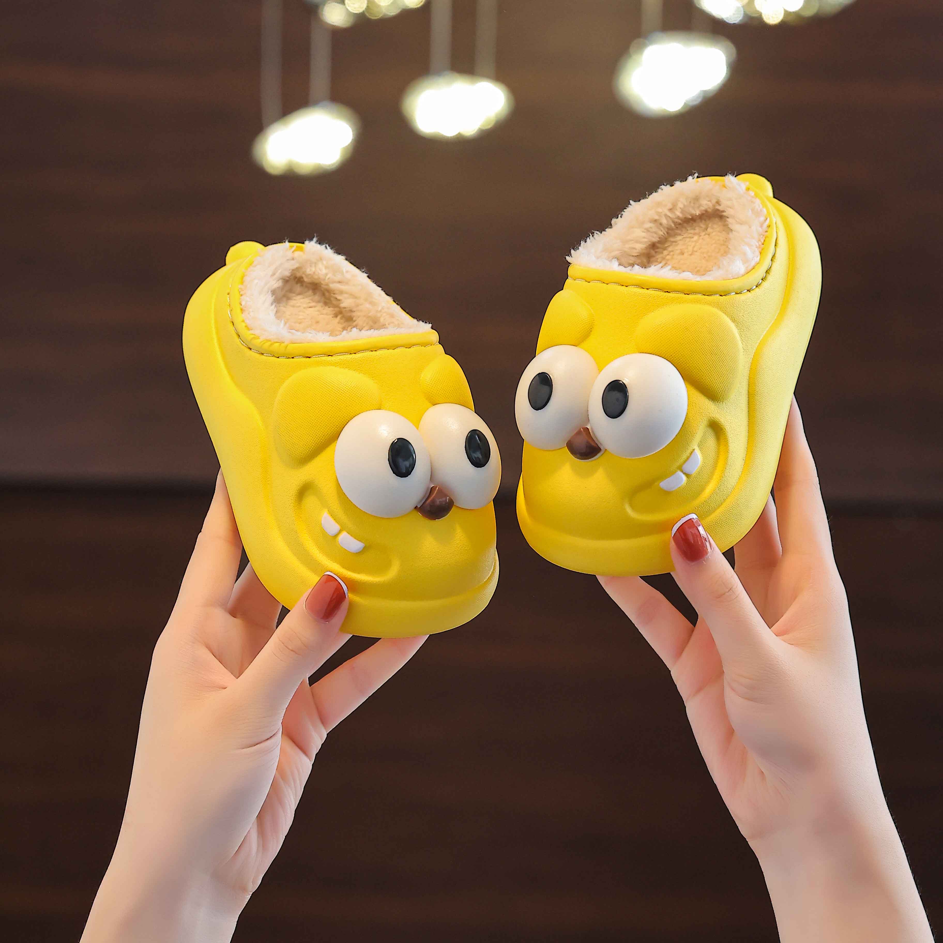 EVA厚底儿童棉鞋居家防滑冬季卡通亲子宝宝外穿防水踩屎感拖鞋