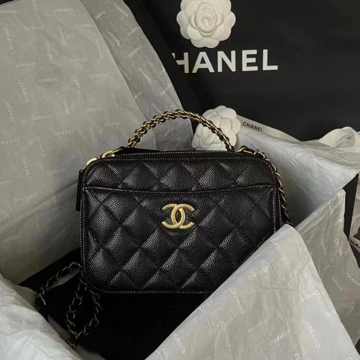 99新 Chanel/香奈儿 多多奢品/香奈儿22s字母镂空手柄相机包98新