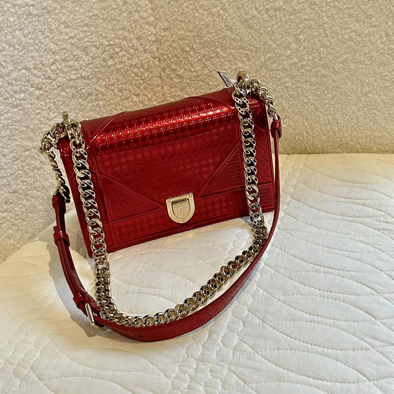 95新 DIOR/迪奥 多多奢品/迪奥盾牌斜挎包/98新