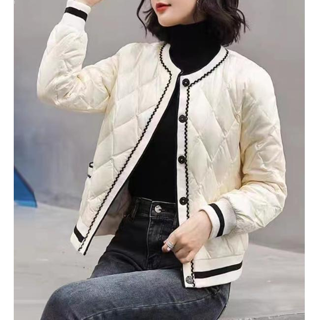 波司断码秋冬洋气质小香风暗扣羽绒服轻薄女士时尚百搭休闲名媛圆