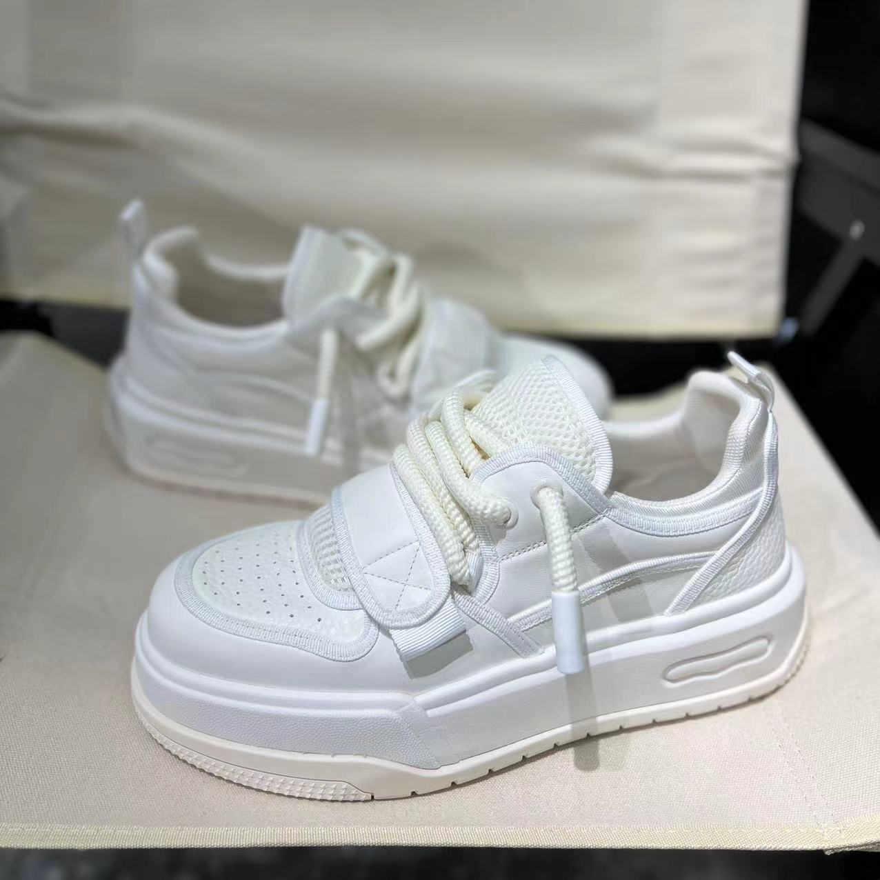 胡先生四季时尚高品质厚底经典小白鞋72008