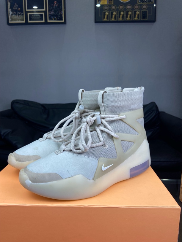 95新 NIKE/耐克 Nike休闲鞋FOG燕麦42码原盒95新中古潮流高帮