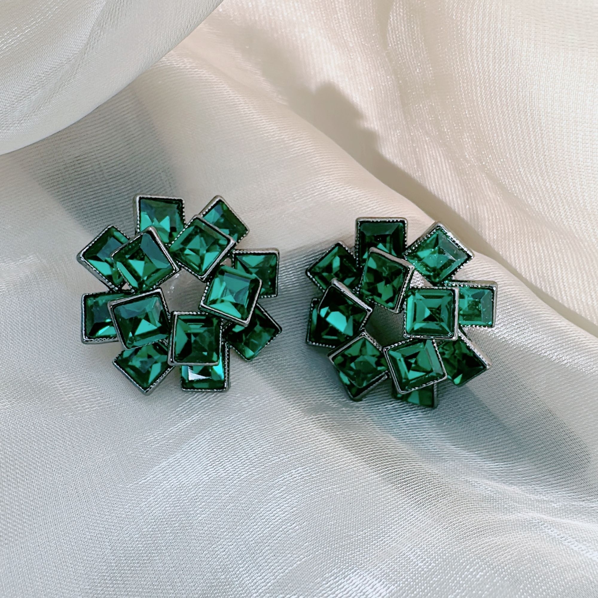 铜合金锆石耳饰 法式小众重工绿色个性气质百搭大耳钉-215