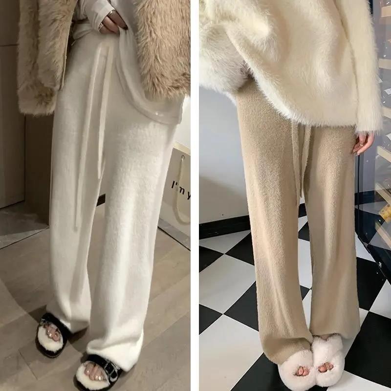 白色针织阔腿裤女秋冬加厚水貂绒显瘦慵懒高腰垂感直筒拖地毛线裤