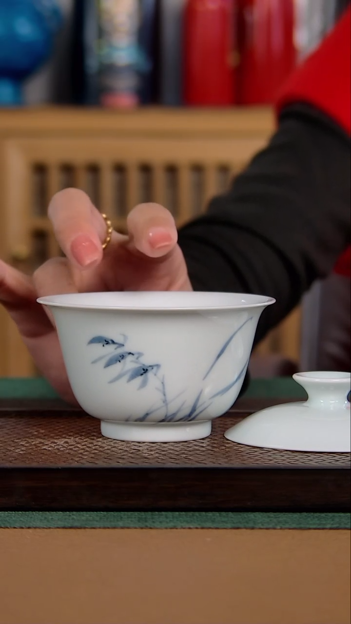 【闪购商品】瓷器矮兰花盖碗