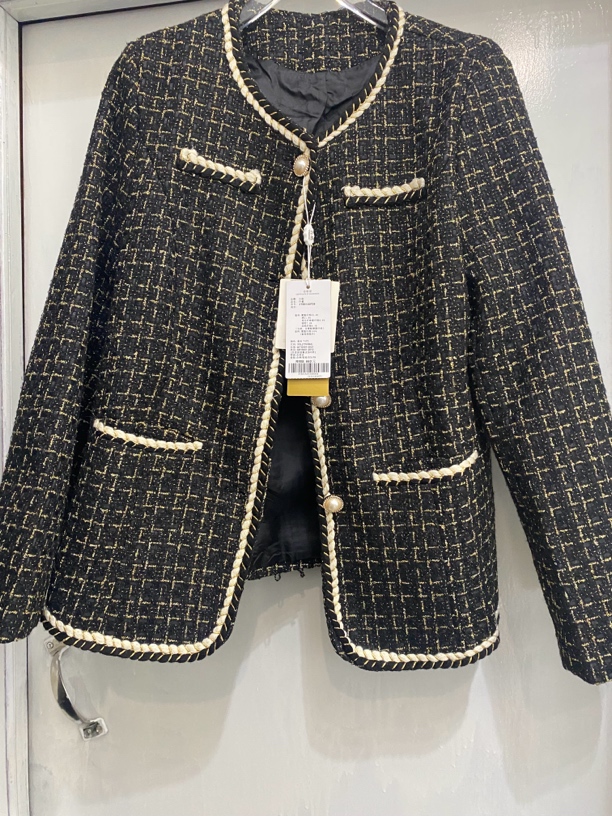 冬装大牌货物美价廉放心购买小香风