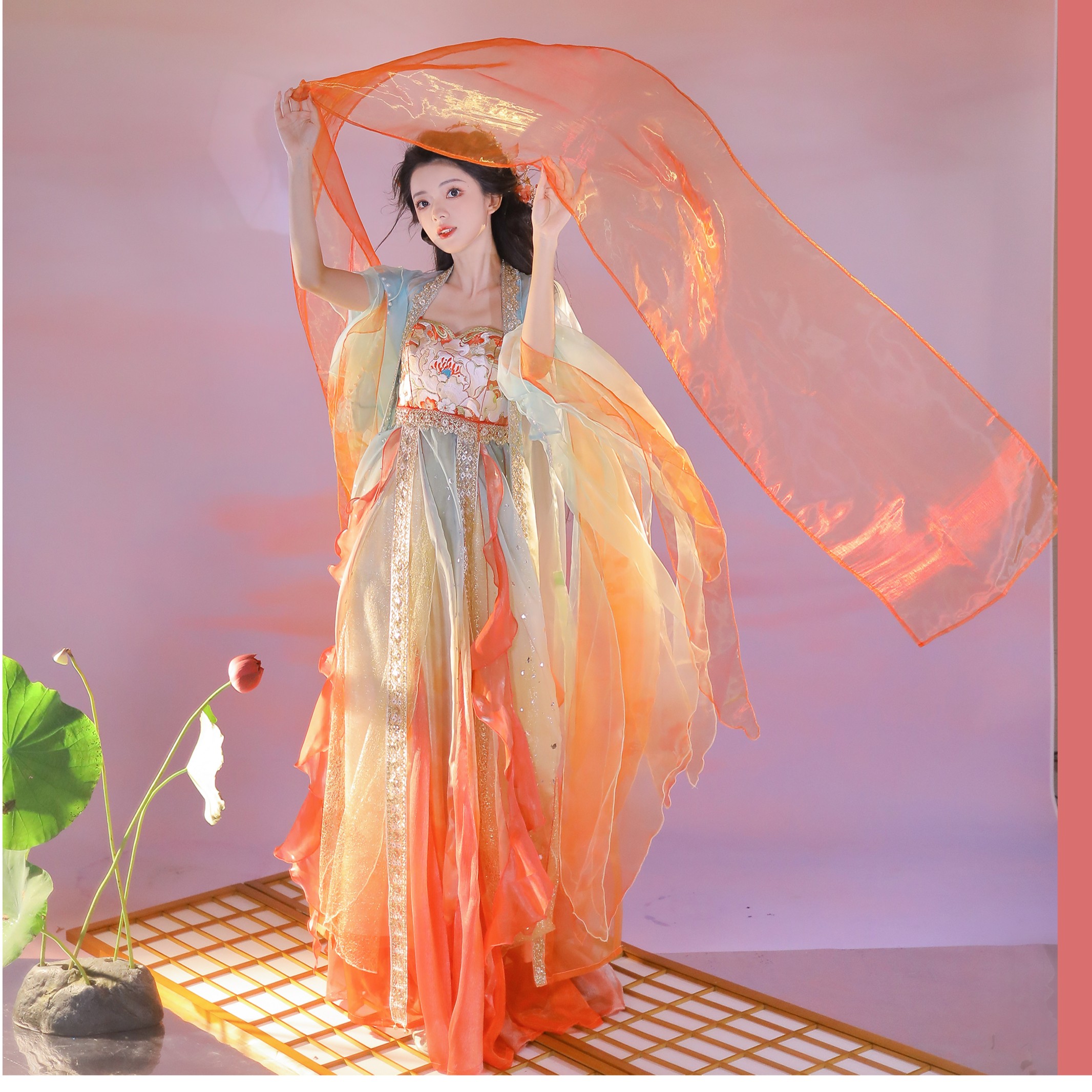 绛悠堂【红绫】立裁刺绣诃子裙 破烂大袖衫 国风锦鲤花瓣裙  