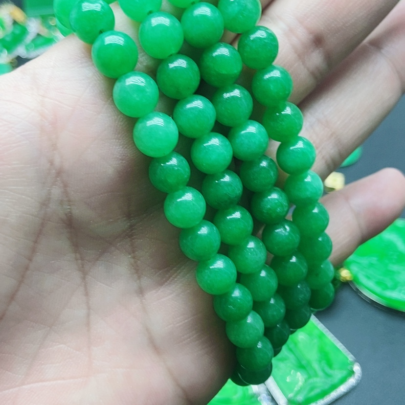 【闪购商品】翡翠颈饰未镶嵌