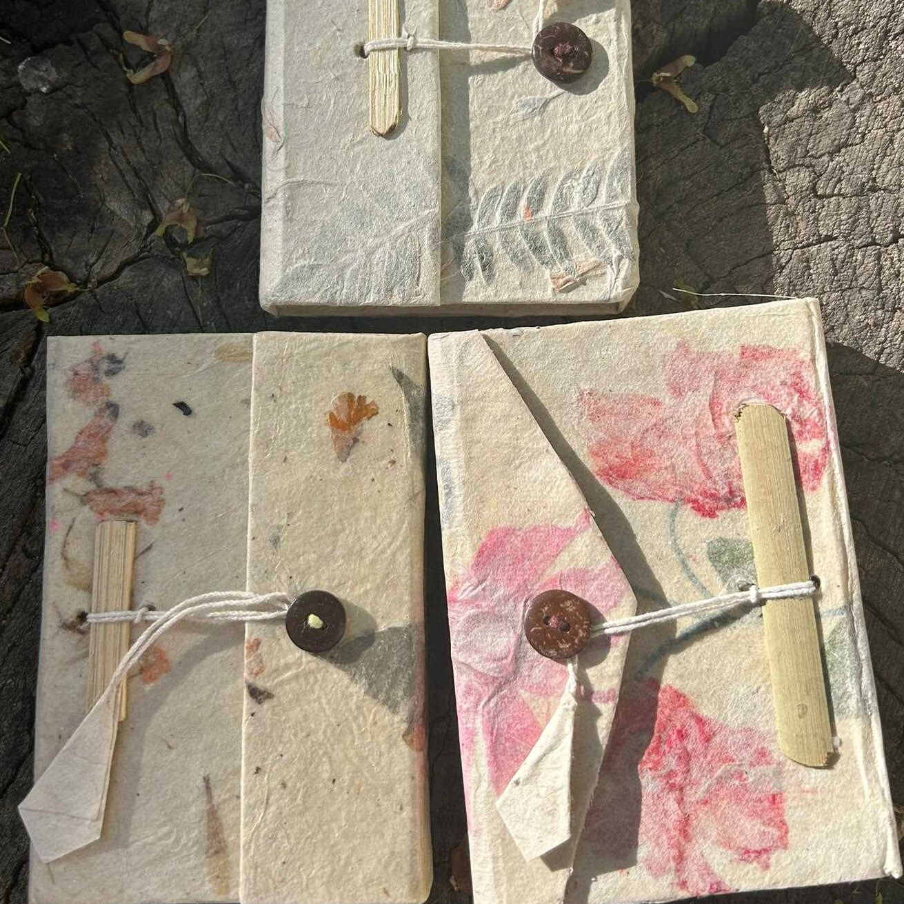 尼泊尔LOKATA洛卡塔植物手工本拼贴笔记本高颜值相册盖章手账本子