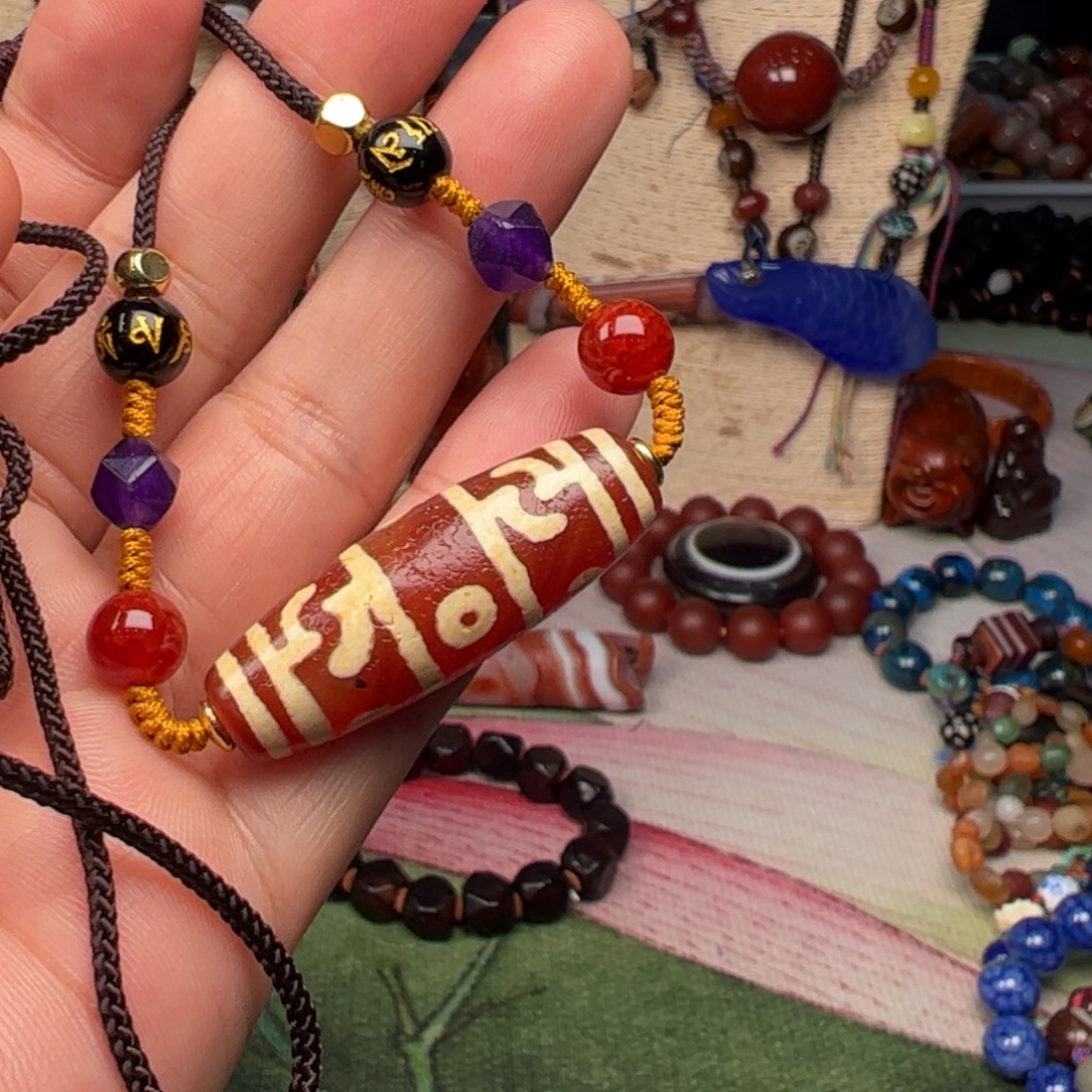 玛瑙/玉髓颈饰未镶嵌