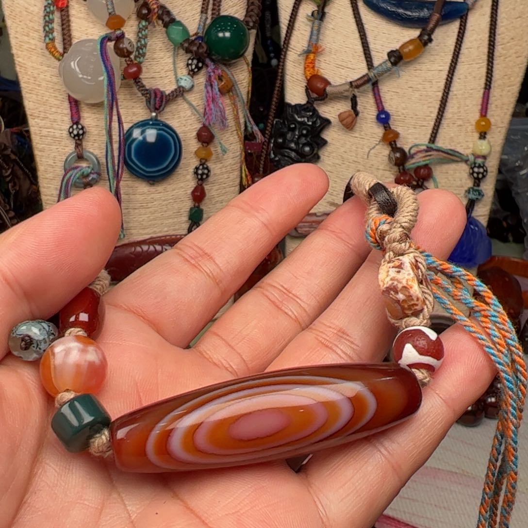 玛瑙/玉髓颈饰未镶嵌