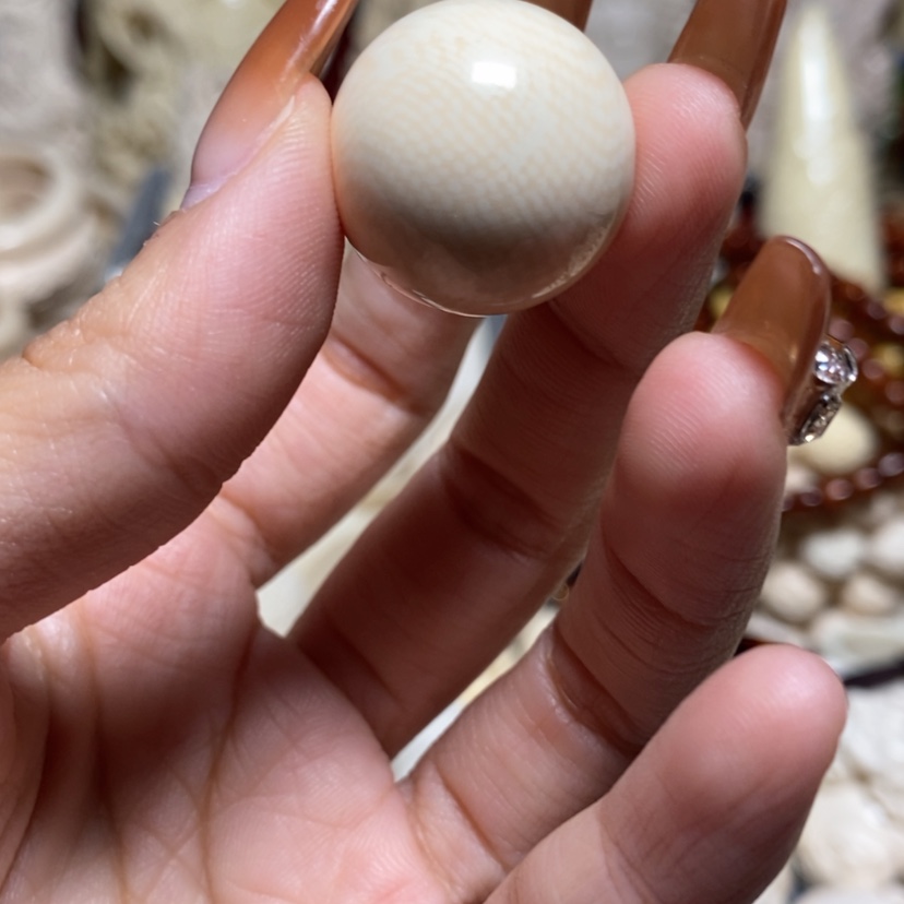 【闪购商品】红贵宝根雕魑***&