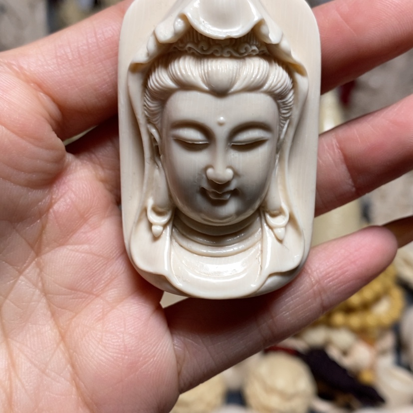 【闪购商品】红贵宝根雕五**鸣