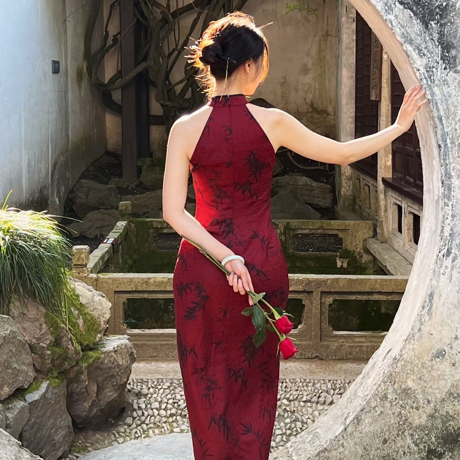 南水鱼【影竹】原创新中式挂脖裙夏季 性感复古暗酒红显白显瘦