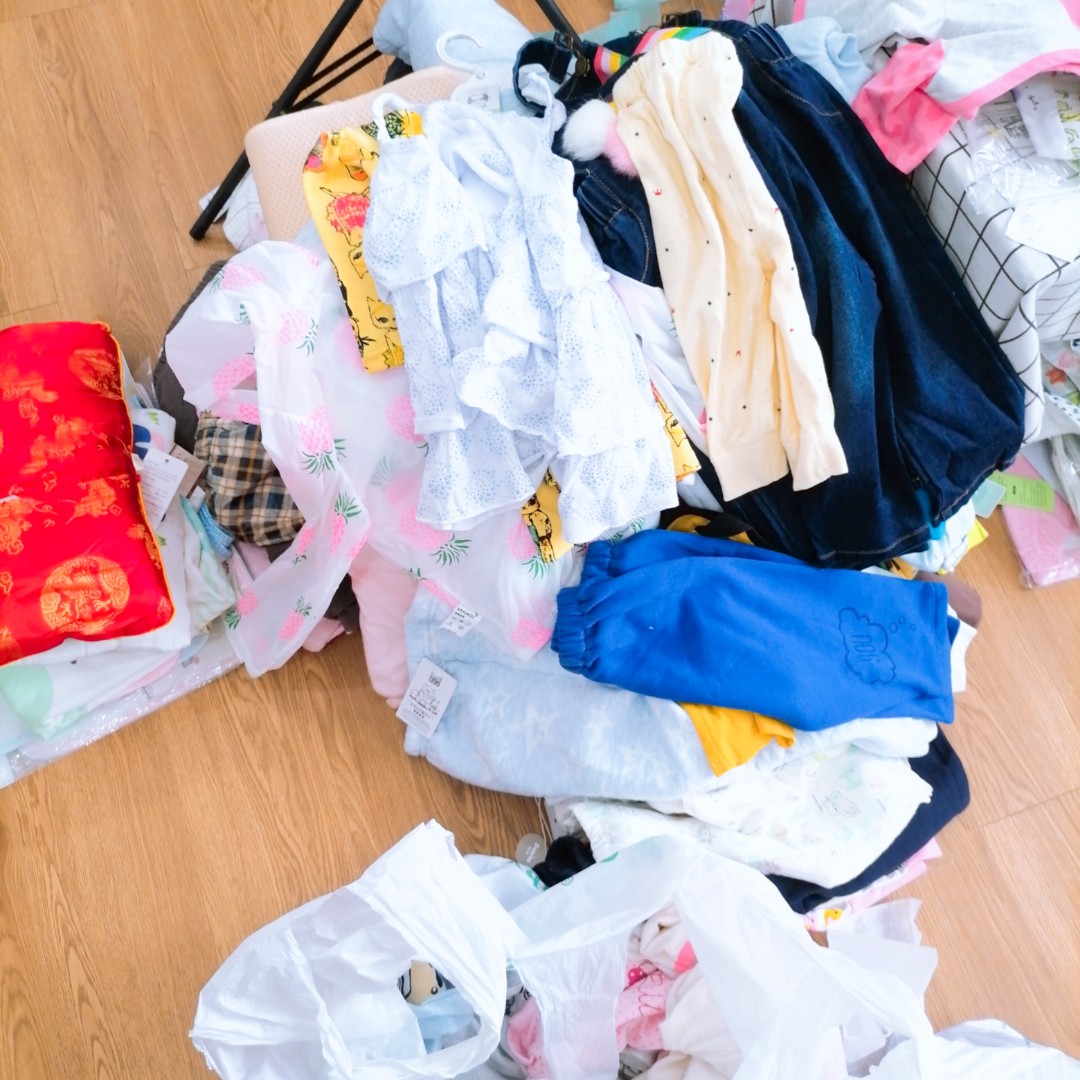 101-200拍 童装杂款上衣/裤子可能有轻微发黄或轻微瑕疵 介意勿拍