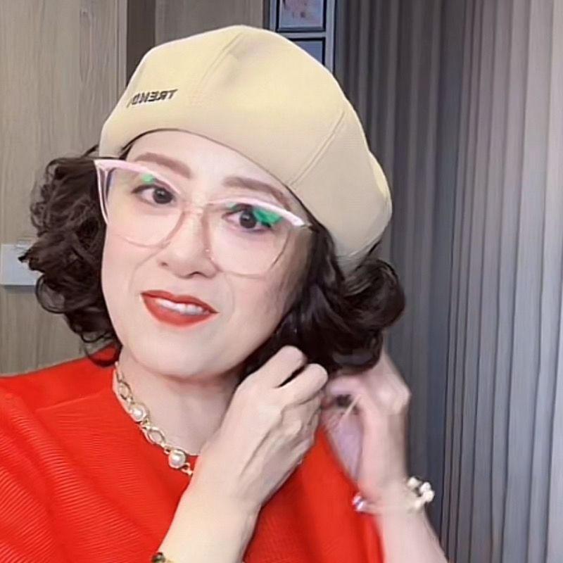 时尚帽子假发一体女秋冬贝雷帽仿真短卷发假发帽自然逼真均码减龄