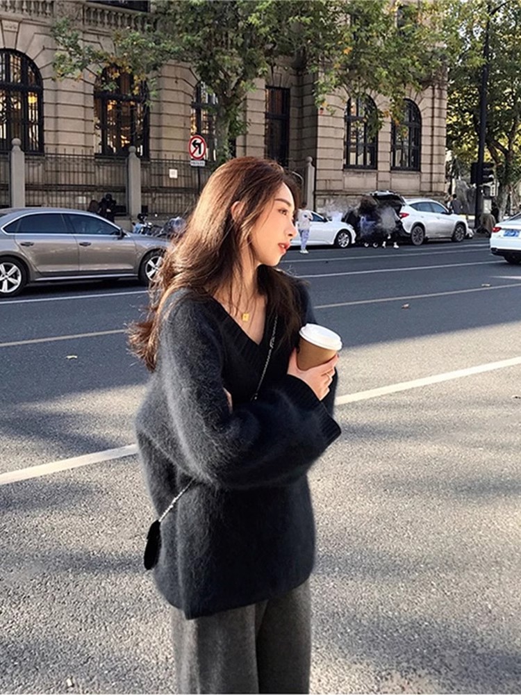 黑色软糯v领仿水貂绒毛衣女秋冬加厚轻熟风针织衫慵懒风内搭上衣