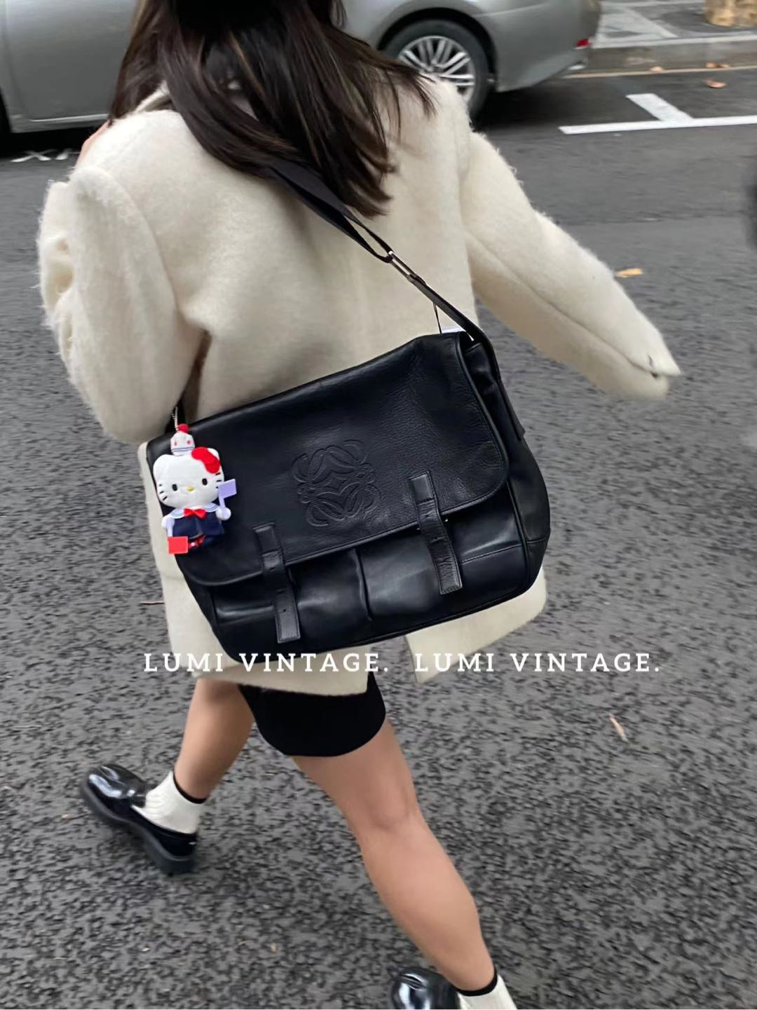 95新 LOEWE/罗意威 Lumi年终-黑色全皮斜挎包 42064251