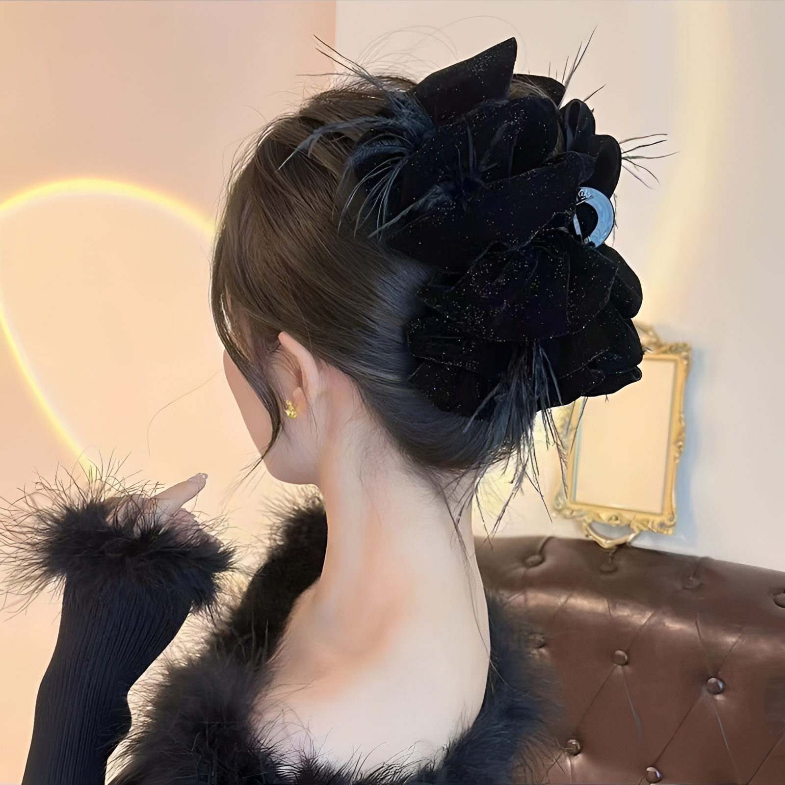 黑色丝绒超仙丝绒羽毛蝴蝶结抓夹大号女秋冬多层气质高级感鲨鱼夹