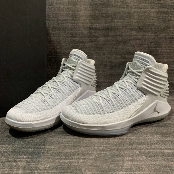 43码/AJ32 Pure Platinum 白银限定 九九新 气垫未踩开 带原盒