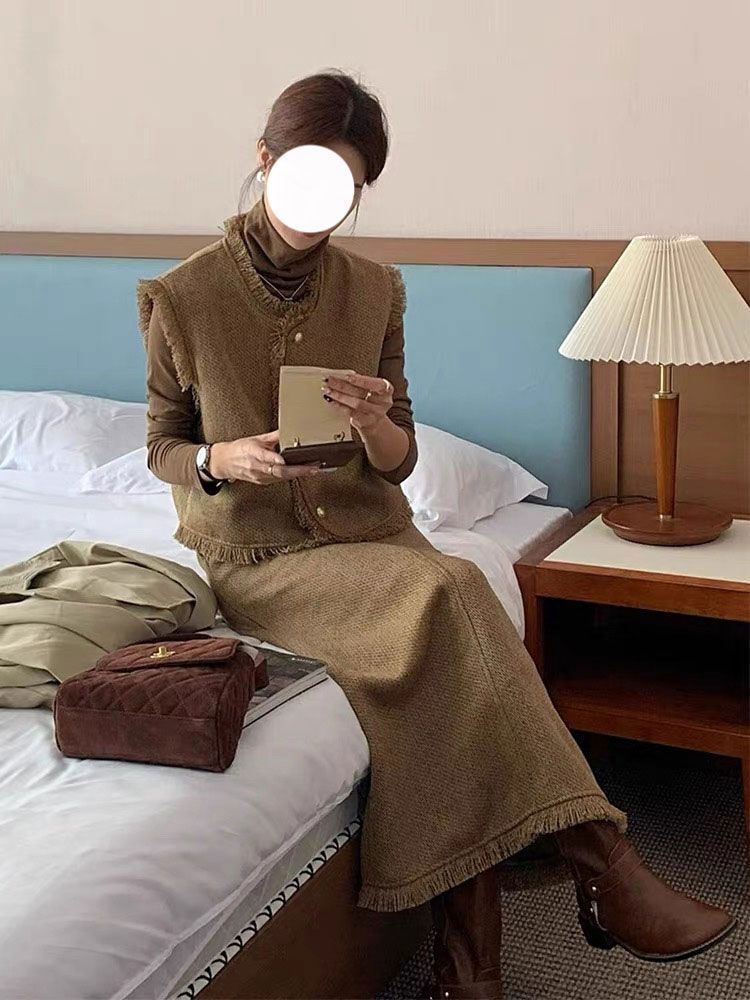 小香风高级感套装女秋季背心马甲打底衫半身裙长裙韩剧穿搭三件套