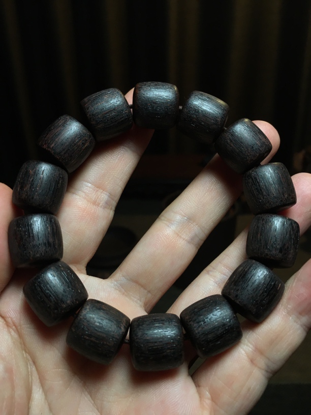 缅甸小叶降真香，贵凯紫黑红软油，藤心高密，花蜜清凉韵！