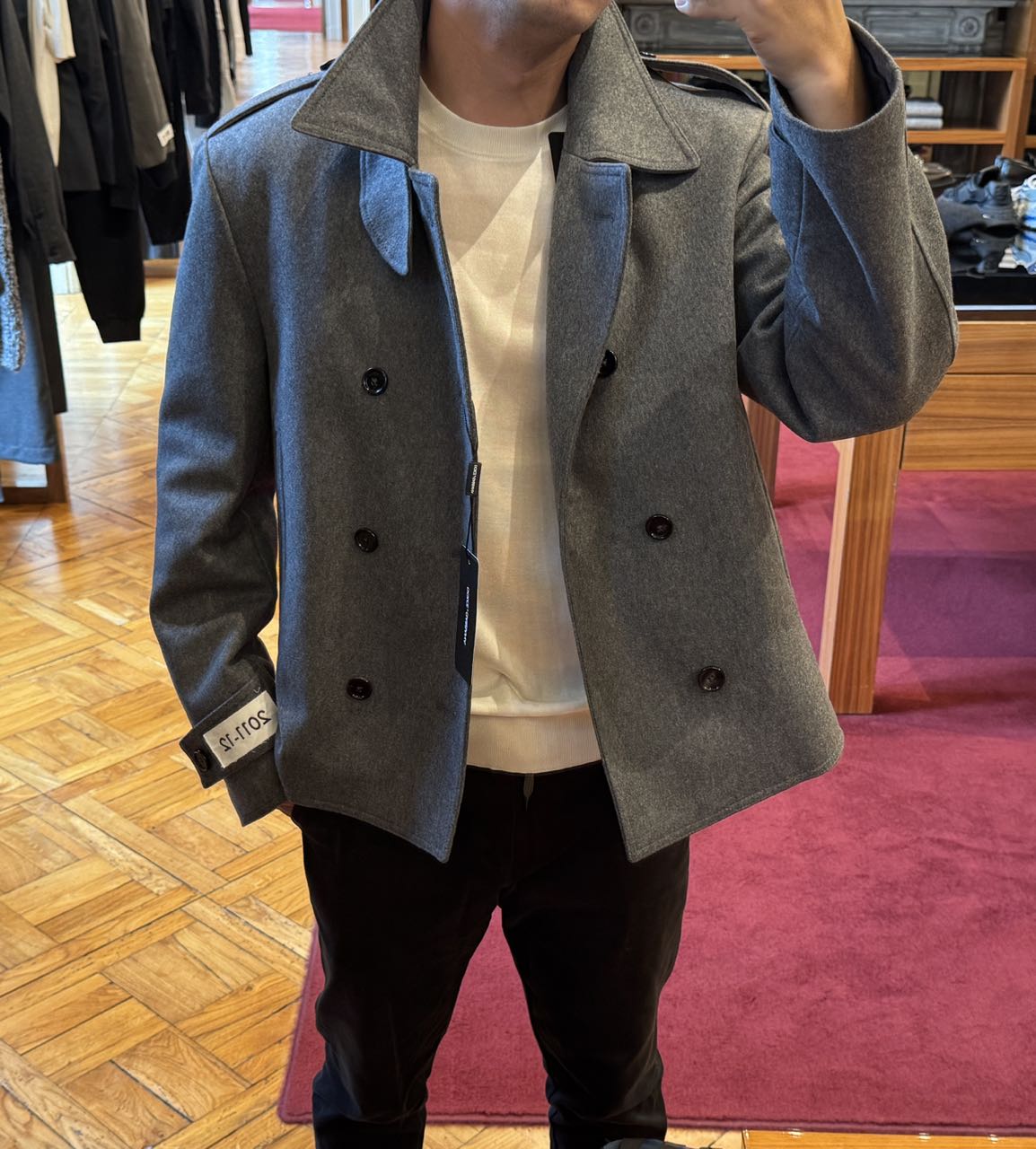 无品牌【CC在欧洲】D....G 新款  男士灰色外套