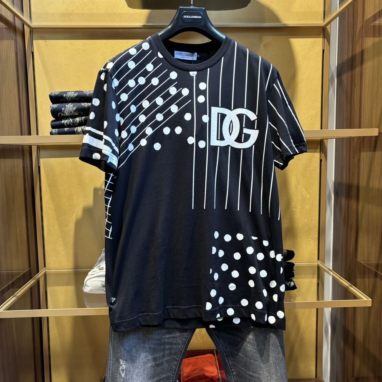 【CC在欧洲】 D....G  折扣款 1号   黑白波点特价短袖
