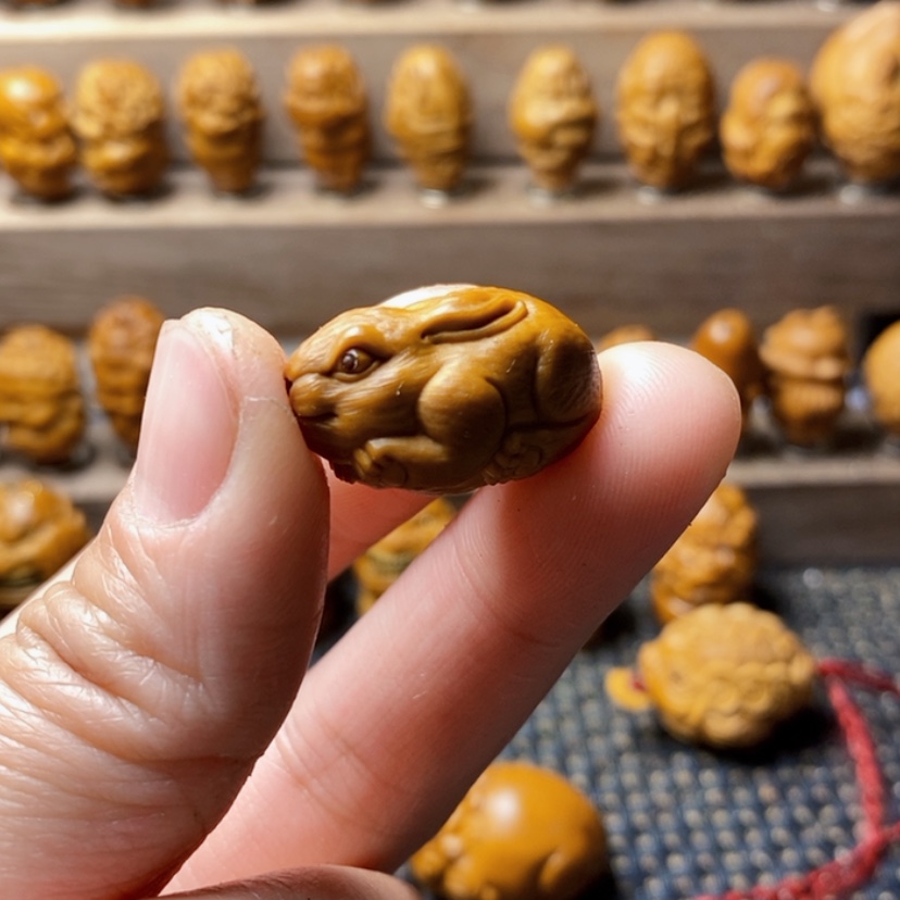 【闪购商品】橄榄核吊坠