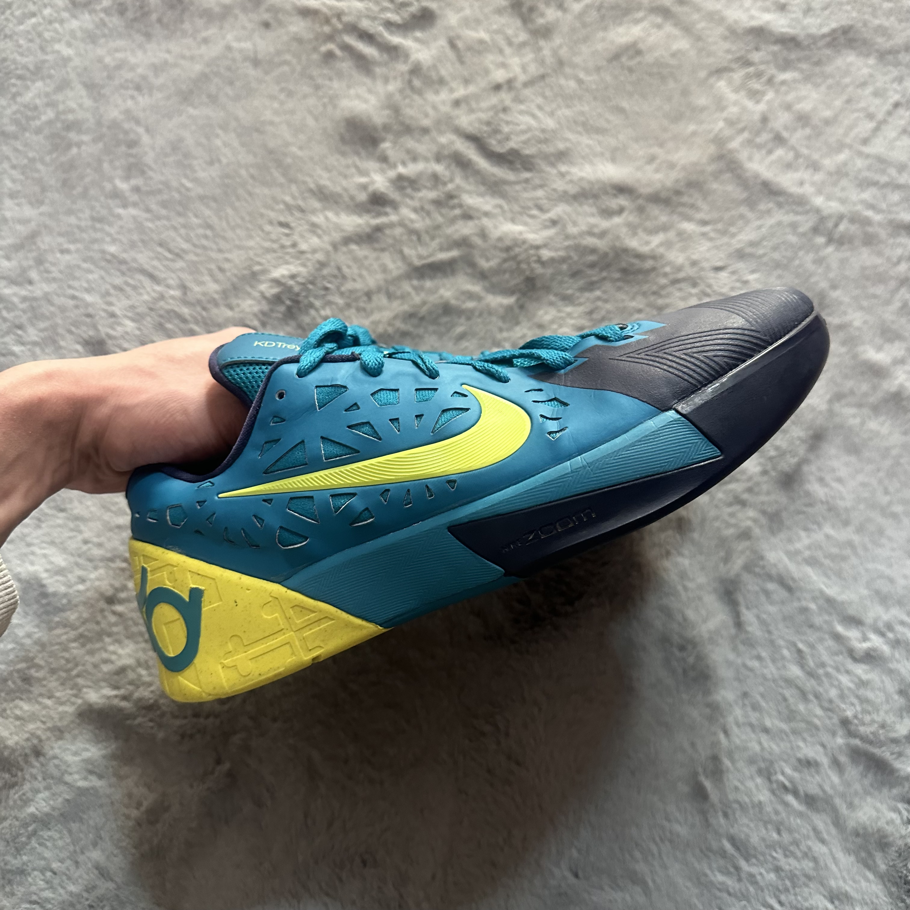 43码 Nike kdtrey雷霆 90新 鞋底磨损小 鞋面新 气垫 中古篮球鞋