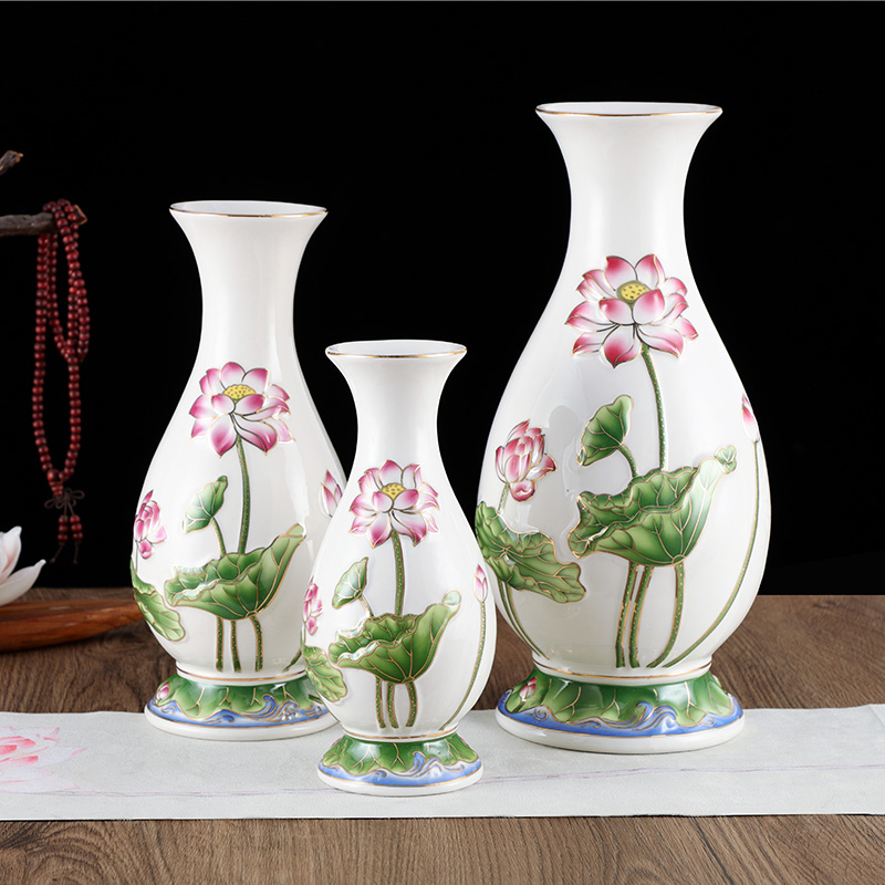 彩绘浮雕莲花家用圣水杯水果盘陶瓷花瓶摆件