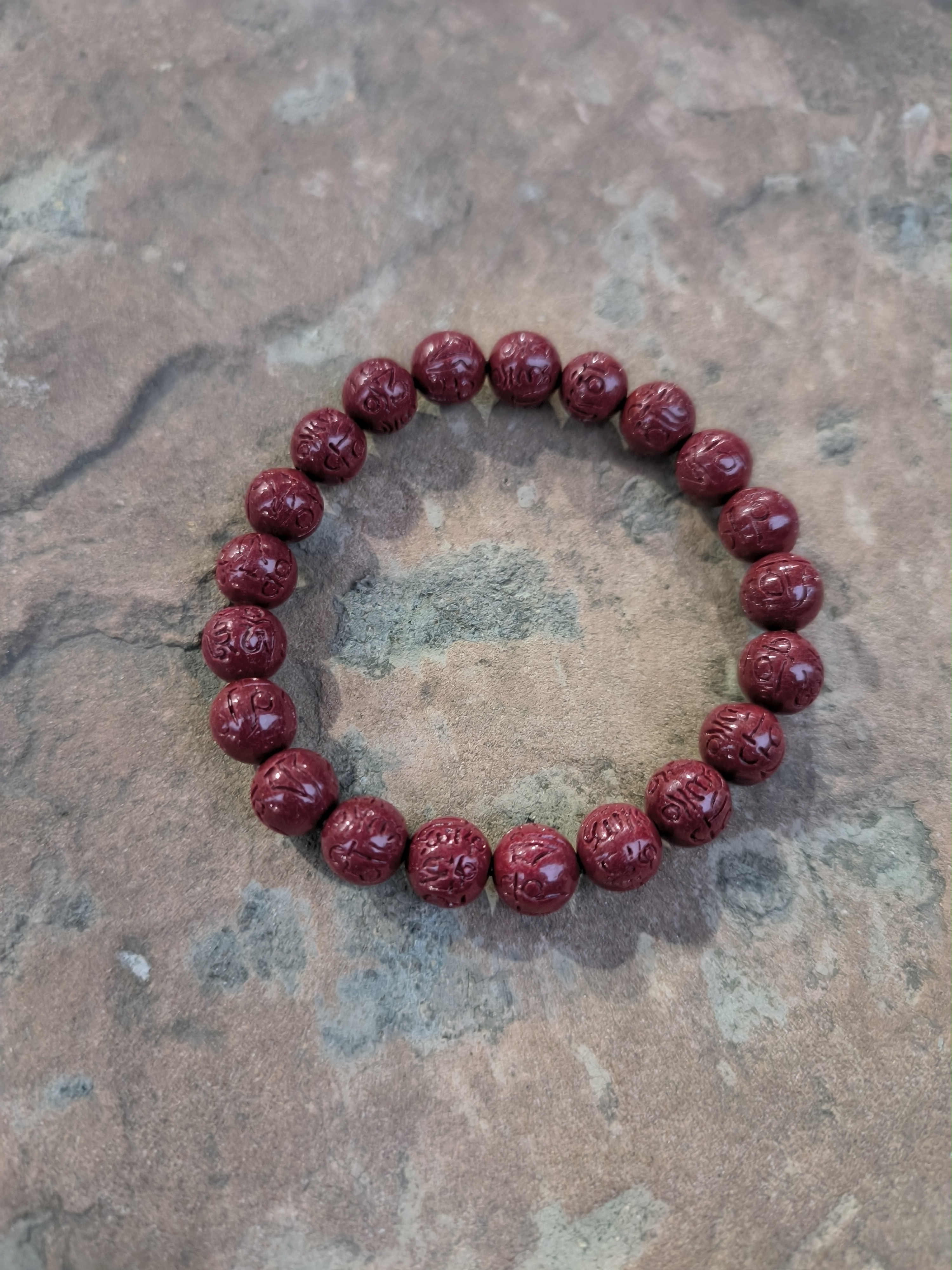 天然辰砂0.8珠六字真言手链