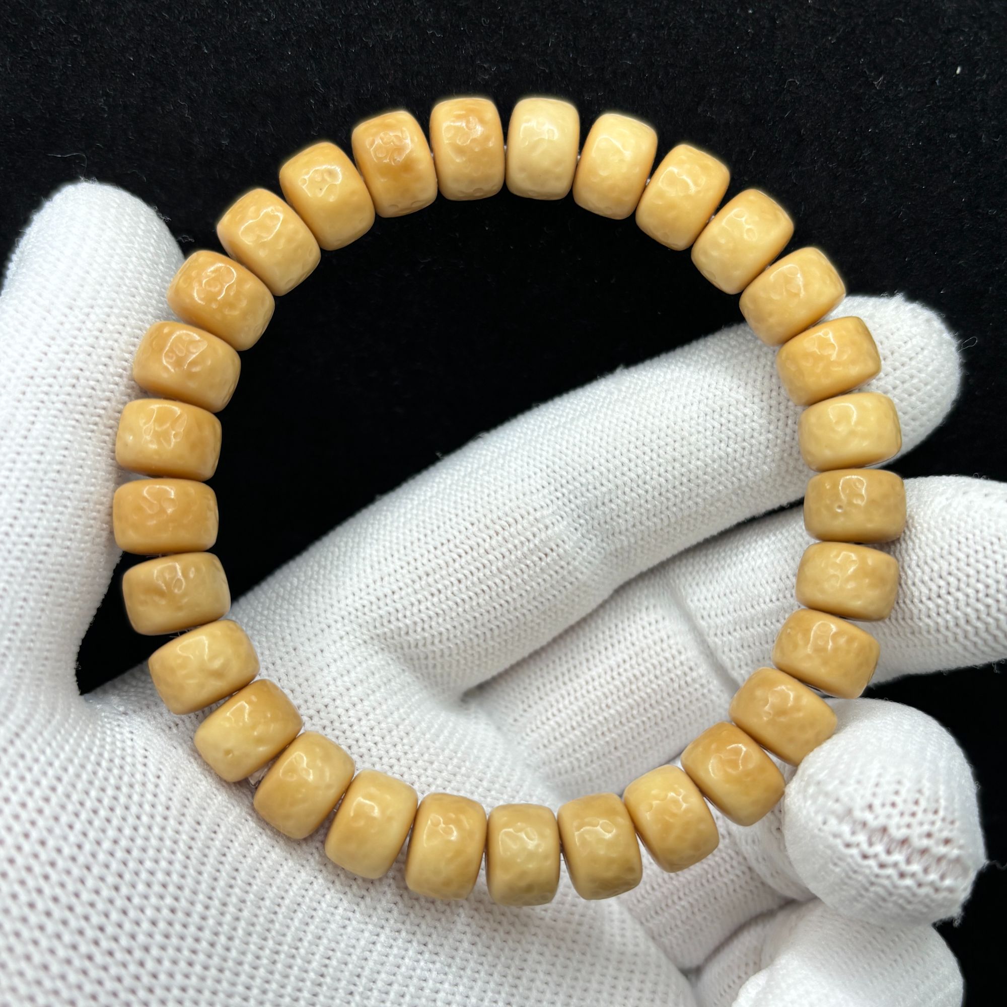 9.3*6.7龙嘎正宗龙脊菩提精工雕刻嘎嘎墩子手串