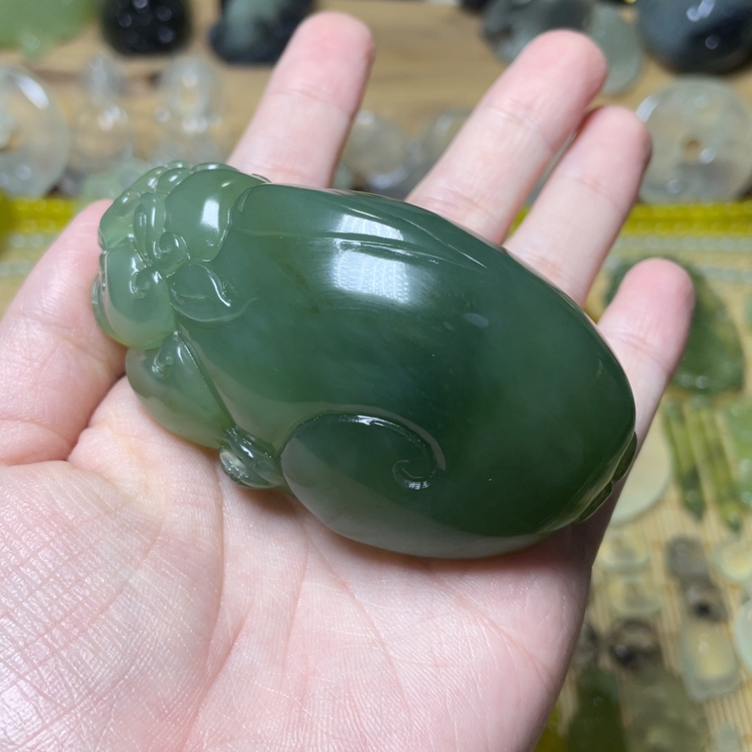 蛇纹石玉手把件未镶嵌那****头