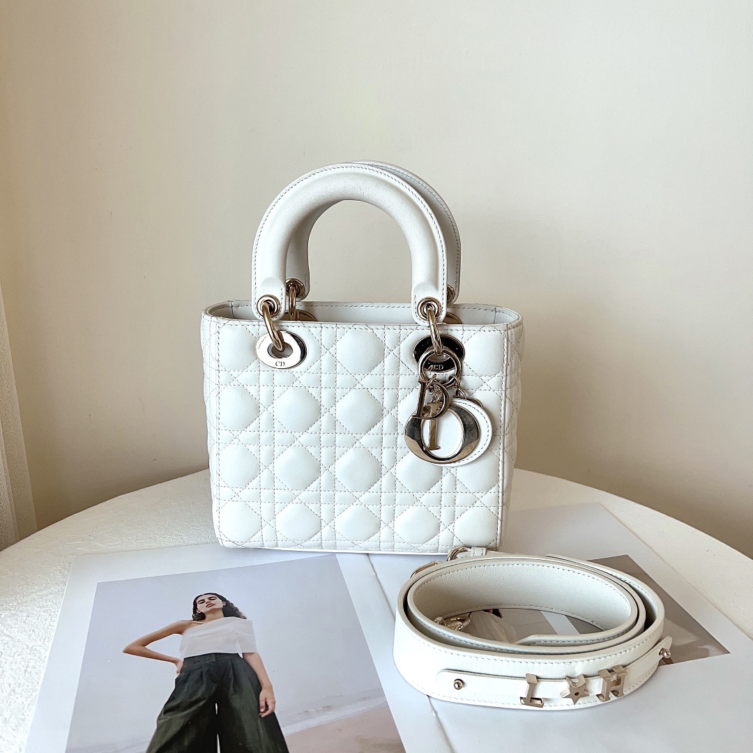99新 Dior/迪奥 定金/dior戴妃四格白金手提包/公价36000/优品