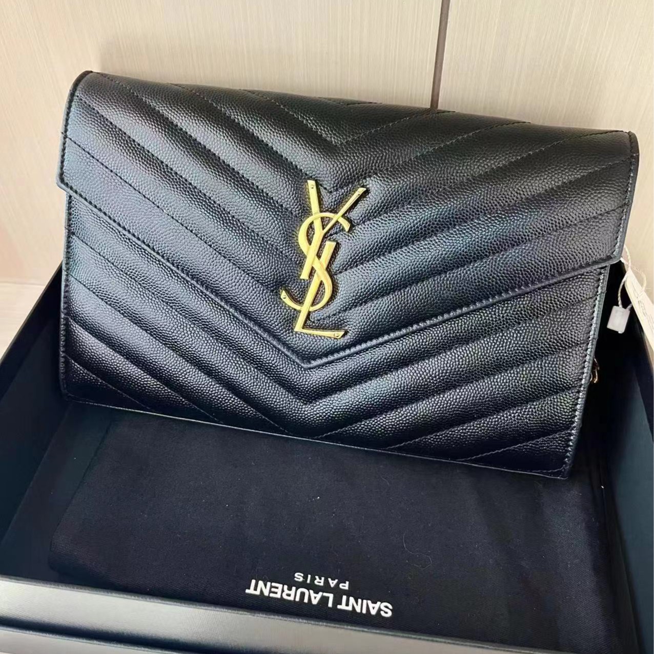 全新未使用 YSL/圣罗兰 定金/信封包中号黑金包/公价12500/优品