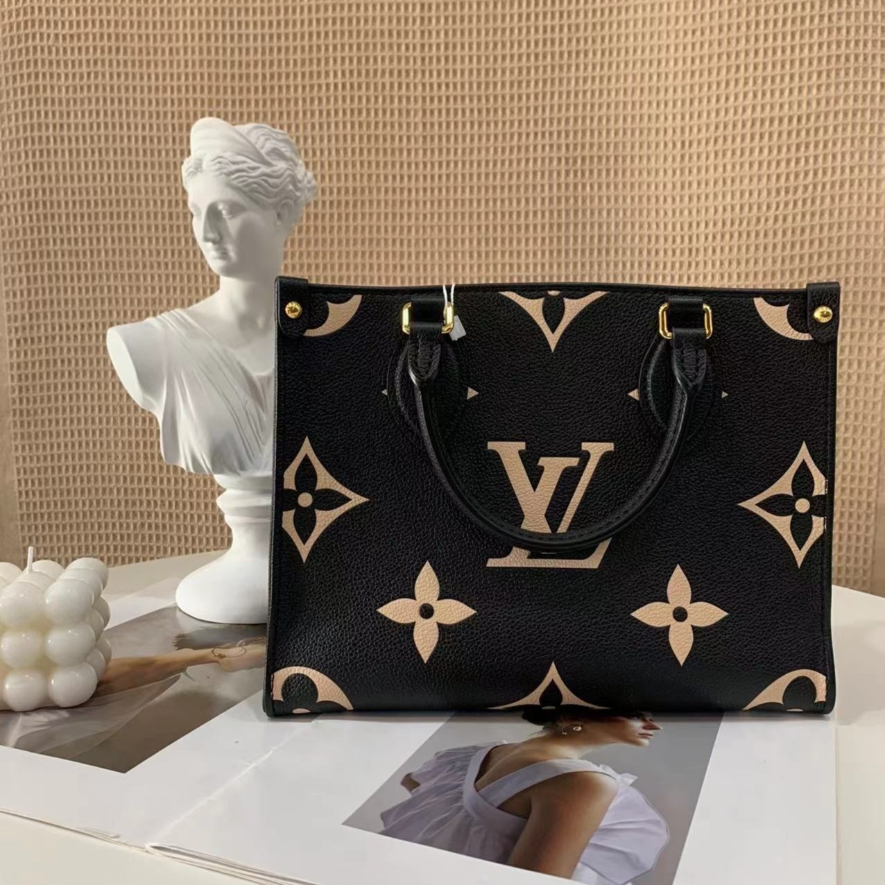 99新 LouisVuitton/路易威登 onthego小号黑白包/优品