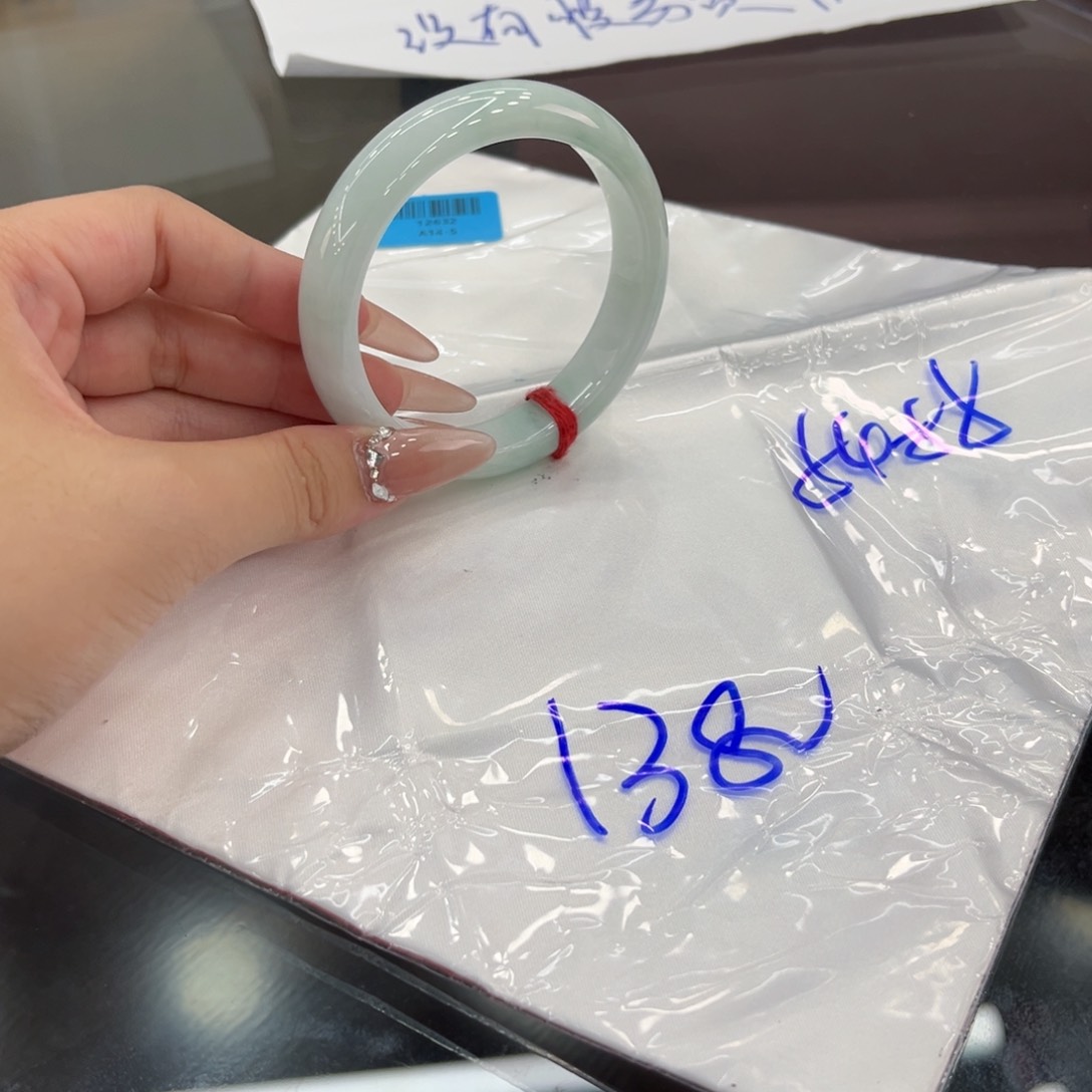 翡翠手镯未镶嵌5455圈口