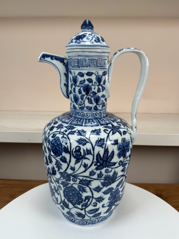 青花花卉缠枝纹执壶、全品微失光、确保拍品安全请当面验货签收