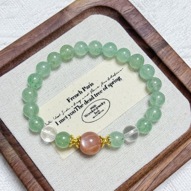 《抹茶相思》绿草莓晶橙月光石白水手串单圈