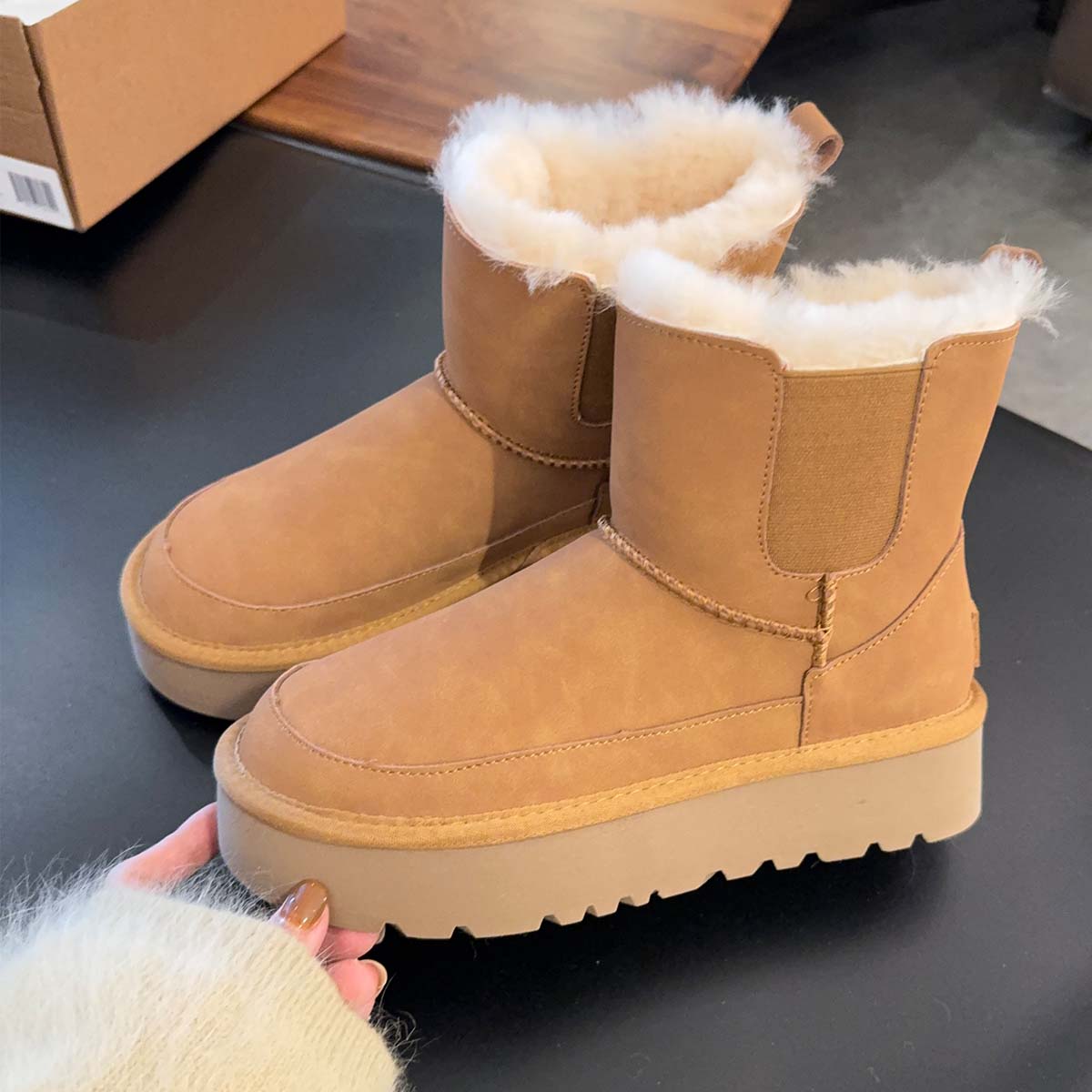 网红短筒雪地靴女款2025新款冬季皮毛一体松紧带厚底棉鞋保暖防滑