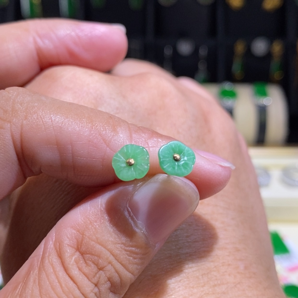 【闪购商品】翡翠颈饰18K金镶嵌耳钉