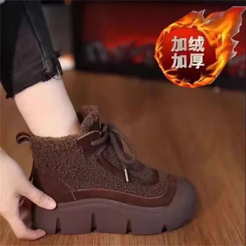 2024冬季新款厚底绒面雪地靴加绒加厚雪地靴棉短靴防滑