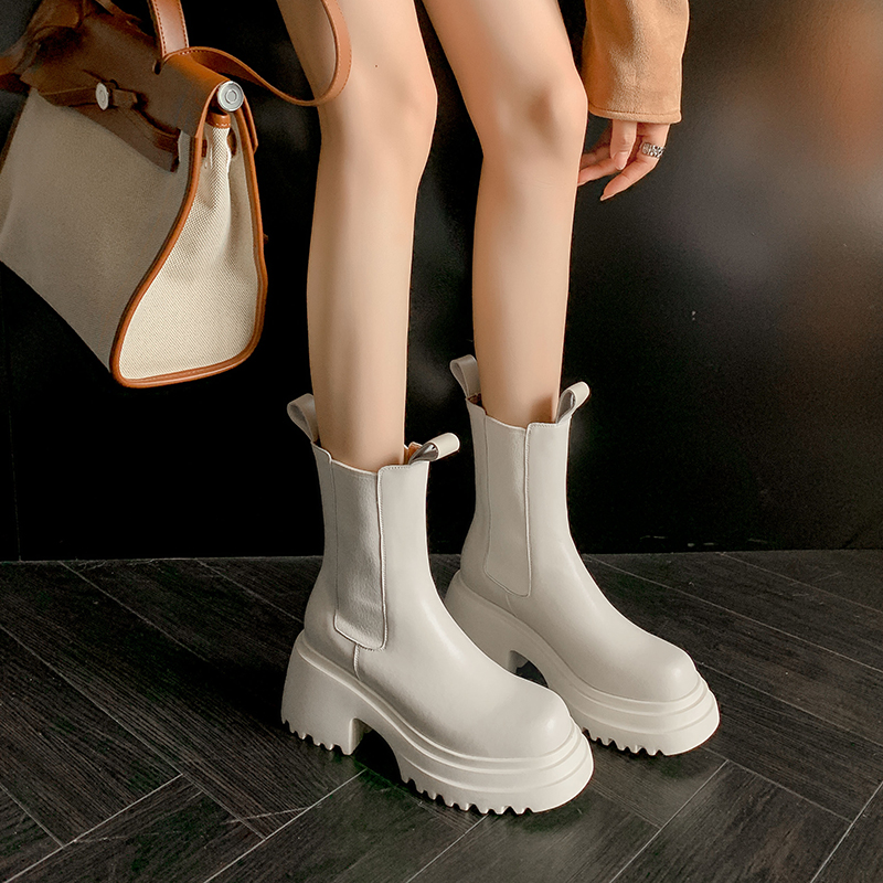 【玉典】跟高6cm,厚底短靴女秋冬马丁靴白色真皮烟筒靴松糕底骑士靴