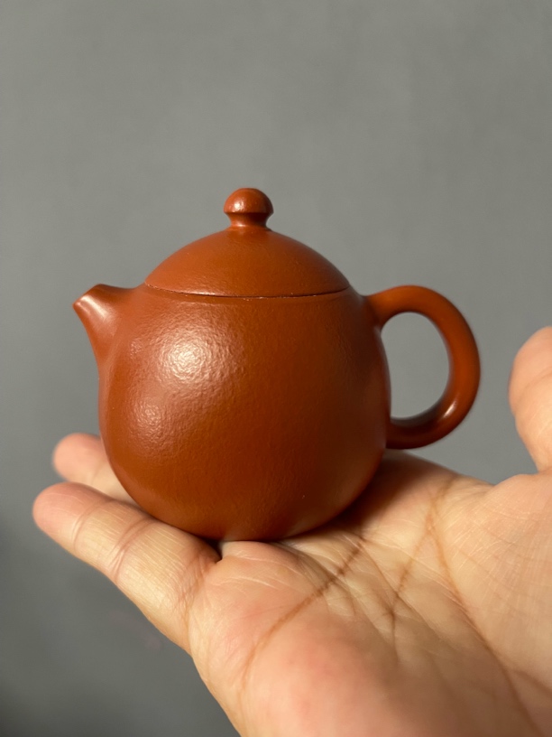 龙蛋100毫升原矿朱泥全手工宜兴紫砂壶