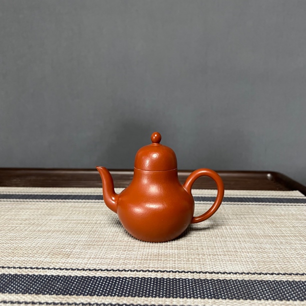 【思婷】120毫升 朱泥 全手工 宜兴紫砂壶