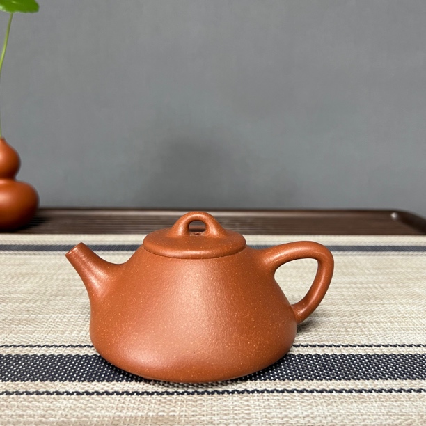 子冶石瓢220毫升 红降坡 半手工宜兴紫砂壶