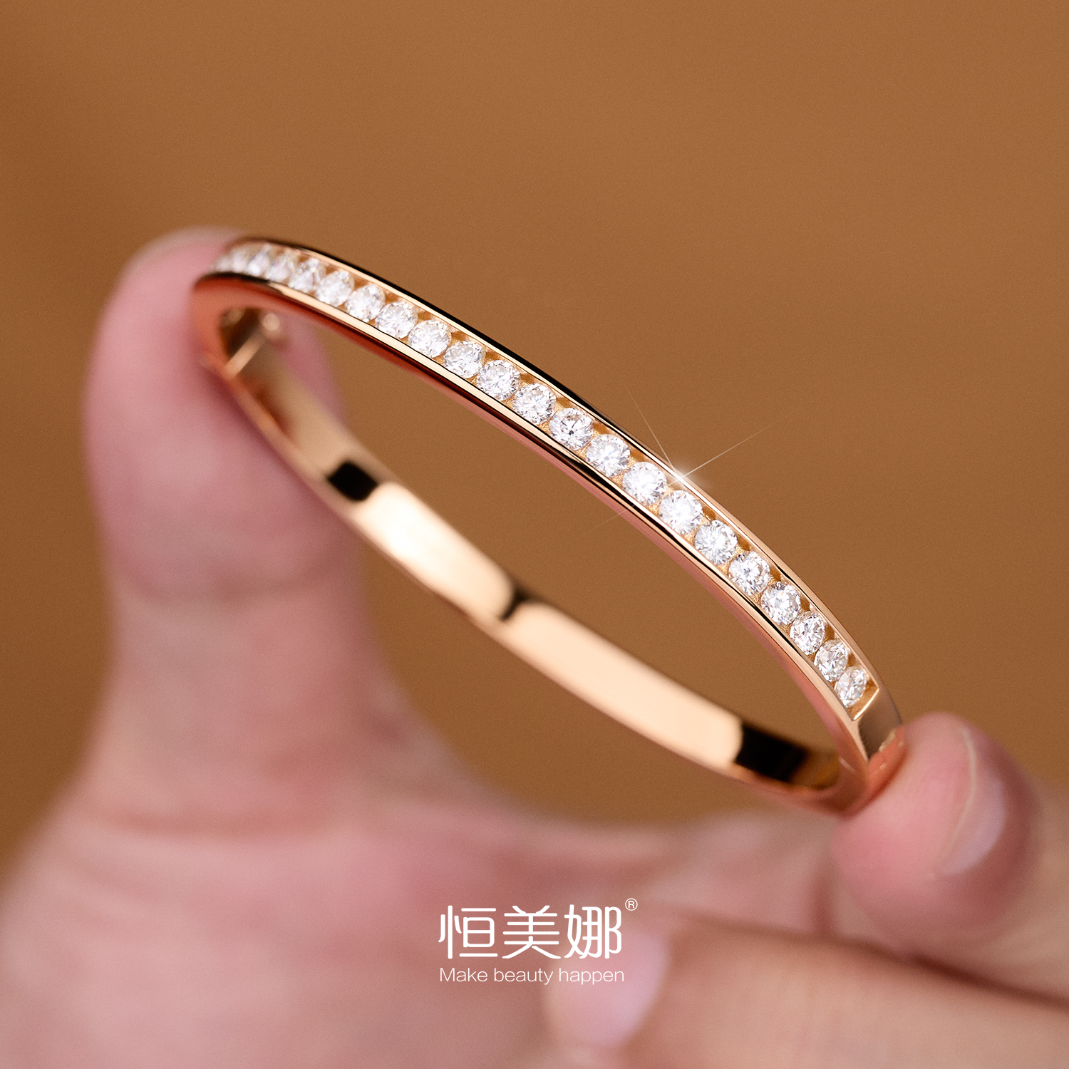 恒美娜 925银莫桑石手镯 伴星银镯子简约百搭气质设计半圈排钻女