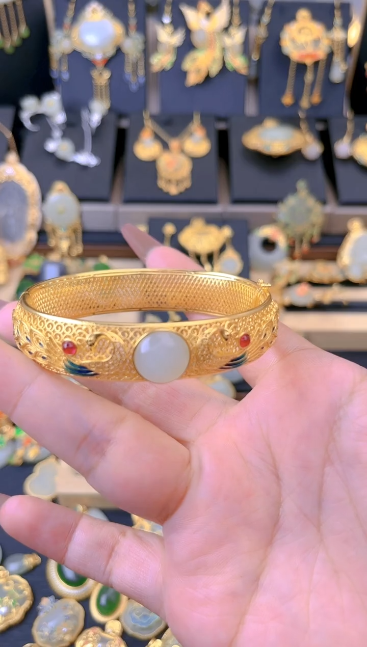 【闪购商品】和田玉手镯银S925镀金镶嵌镂空手镯
